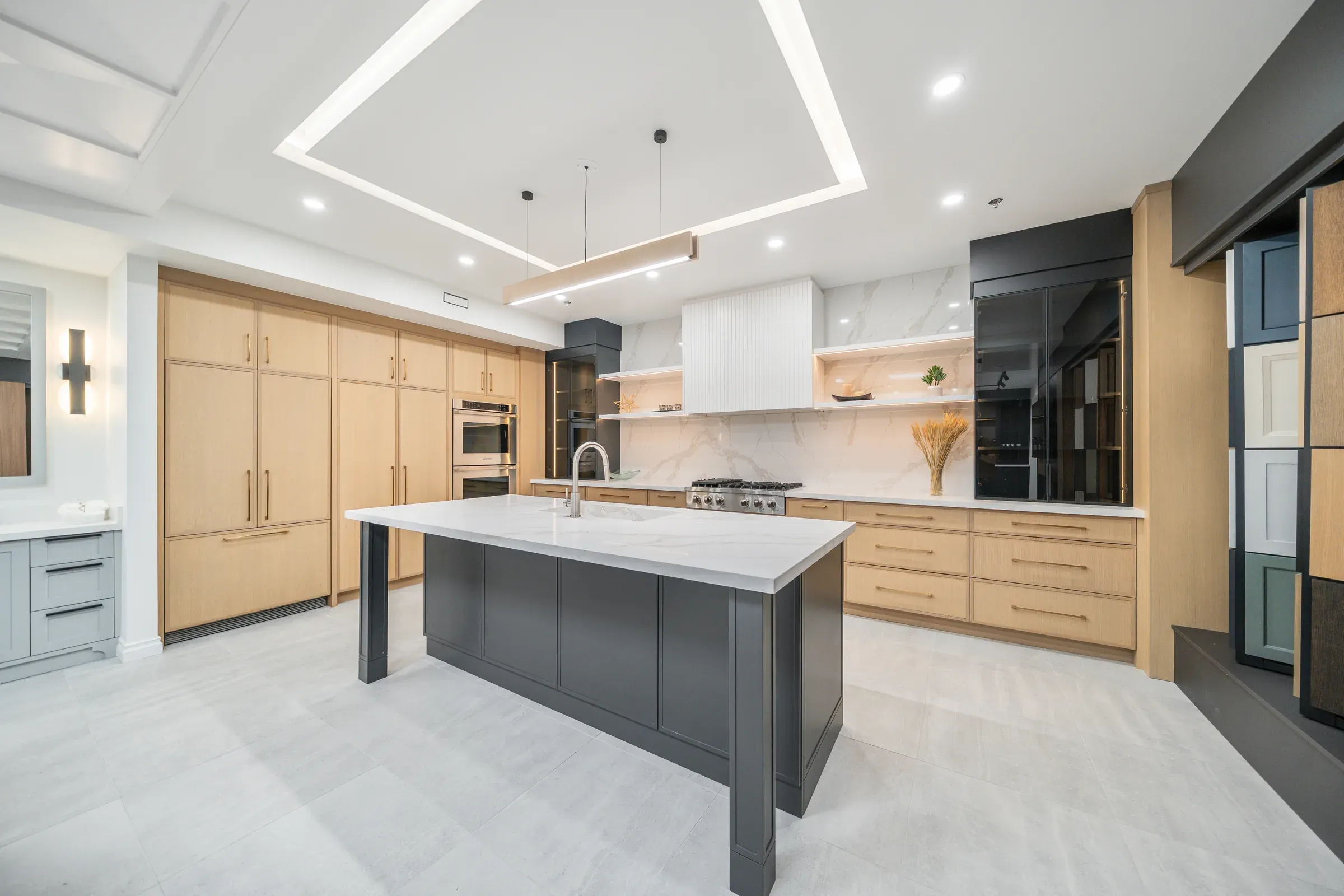 Modern kitchen interior renovated by SCG